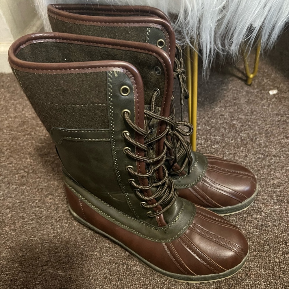 Snow Boots